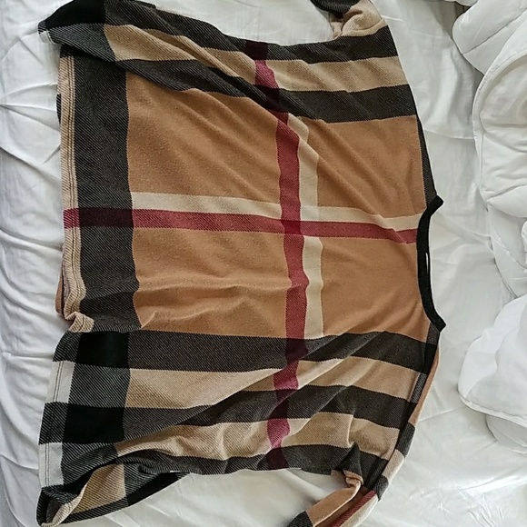 Only 1 (small) left ❤Heavy plaid Sweater - Picture 5 of 5